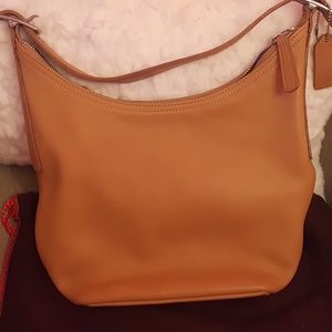 EUC camel colored Coach shoulder bag